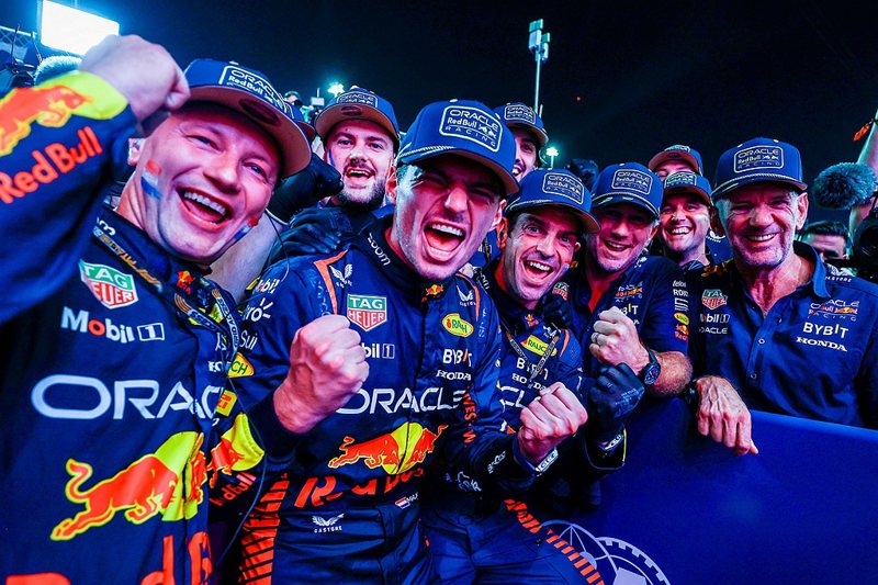 2023年F1卡達站衝刺賽，Red Bull車隊慶祝荷蘭籍車手Max Verst...