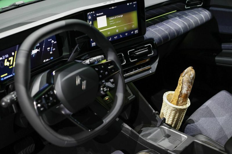 Renault 5 E-Tech儀表由10.1吋中控螢幕與數位儀表板所組成。 圖...