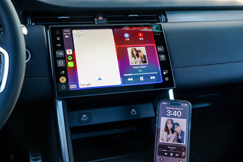二度小改2024 JLR Discovery Sport支援無線Apple CarPlay與Android Auto手機連接功能。 記者黃俐嘉／攝影