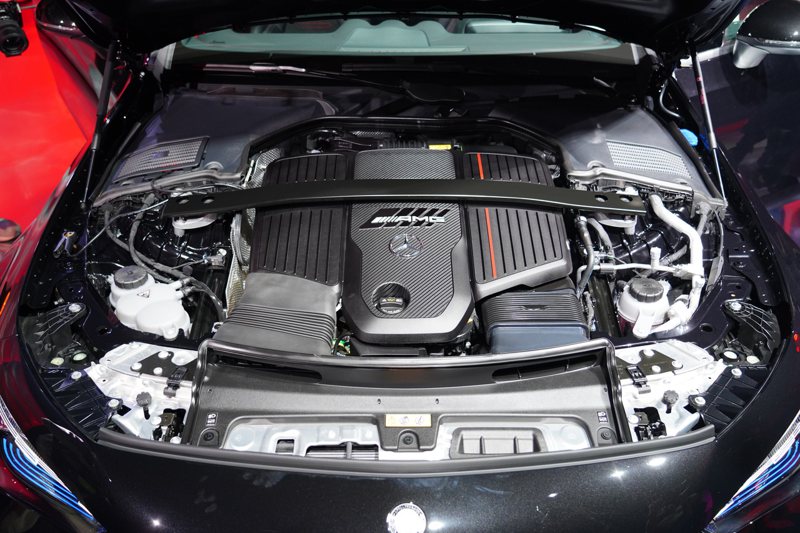 3.0 升直列六缸渦輪增壓引擎，產生 449 hp 最大馬力，以及560 Nm (超增壓 600 Nm) 最大扭矩。 記者趙駿宏／攝影